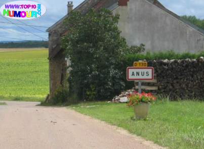 à vous de choisir votre lieu de villégiature entre celui ci et celui d'au dessus de moi 