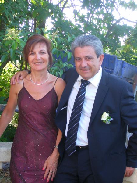 mon beau frere roger ( le frere de mon chéri) et sa femme denise...maginifique couple bisousssss vous deux